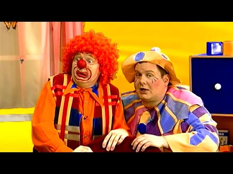 Видео: АБВГДейка 📚 Старшие и младшие 📖 Официальный канал