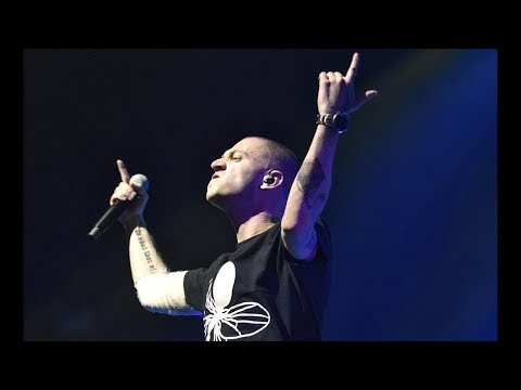Видео: Oxxxymiron Смешные моменты с концертов #1