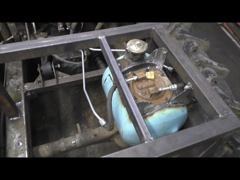 Видео: ГУСЕНИЧНЫЙ МИНИТРАКТОР ч.16 доделал бензобак