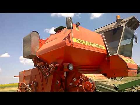 Видео: обзор системи контроля комбайна нива