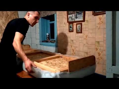 Видео: реставрация дивана книжки