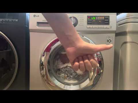 Видео: Стирка 2 комплекта постельного белья на LG: Хлопок 60 1200об/мин (полный цикл)