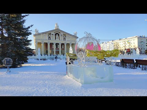 Видео: КРУТОЙ ЛЕДОВЫЙ ГОРОДОК Нижний Тагил 2019