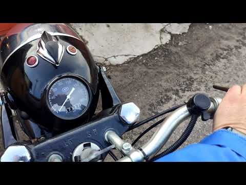 Видео: Обзор мотоцикла Урал М72 1954г.