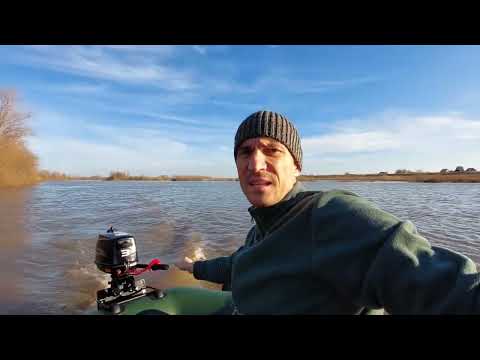 Видео: Тест и обкатка лодочного мотора Хайди 3 л.с.