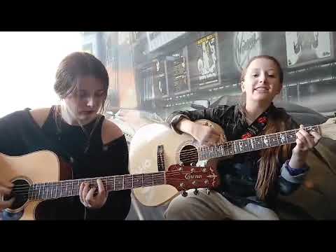 Видео: 'В НАШИХ ГЛАЗАХ'-ГР КИНО на гитаре