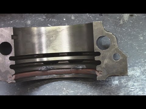 Видео: Замена заднего главного сальника Pontiac 455