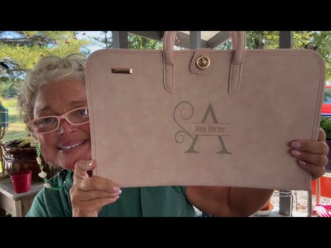 Видео: Перевозка Тему!! Сумка для компьютера! Всякая всячина в пути! Видео свадьбы Джози уже в пути!