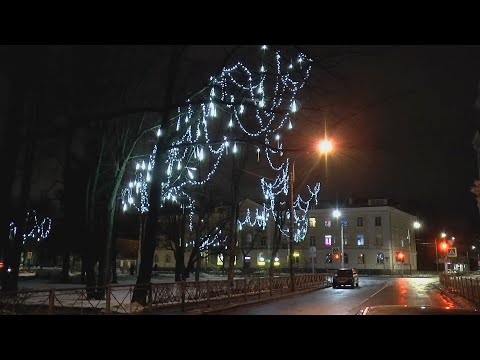 Видео: Петергоф - Новогодние огни.