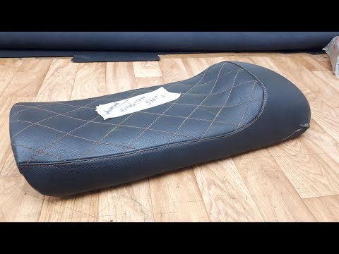 Видео: CAFE RACER. Меняю чехол сидения.