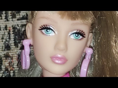 Видео: Кукла Дефа модница, очень милый молд, томный взгляд, она прекрасна