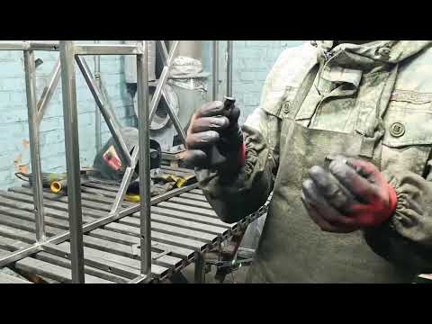 Видео: Лайфхак "как приварить мелкие детали, не обжигая рук"