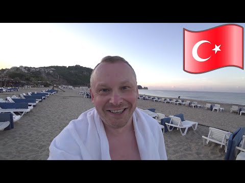 Видео: #2.12.Аланья. Ещё не встало солнце — а я уже на пляже! Обед — в номере, а ужин — на «турецкой кухне»