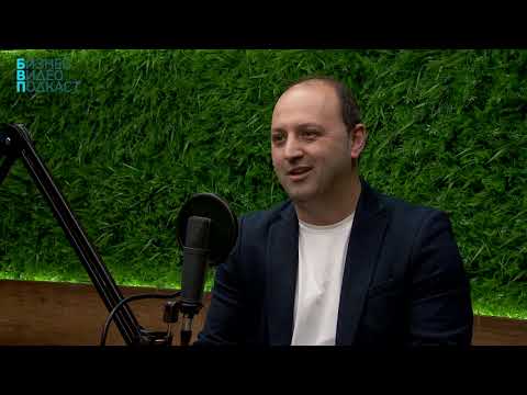 Видео: „В главата ми има чип, с който ме подслушват. Направете нещо!“