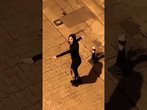 Видео: Кто такая Сербская леди?😱 Мы её встретили!😨 Serbian dancing lady #сербскаяледи #serbiandancinglady