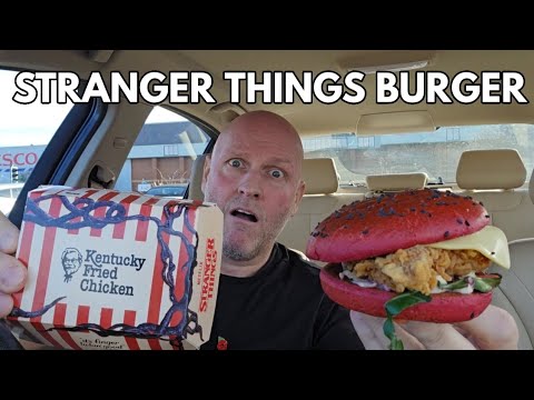Видео: У МЕНЯ НЕТ СЛОВ! Обзор бургера KFC «Очень странные дела»