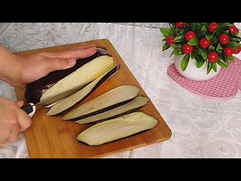 Видео: Запечённые баклажаны с сыром — лёгкий и вкусный рецепт
