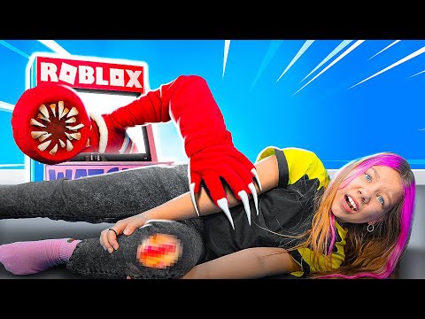 Видео: РОБЛОКС УПРАВЛЯЕТ МОЕЙ ЖИЗНЬЮ 24 ЧАСА! Двери роблокс в реальной жизни!