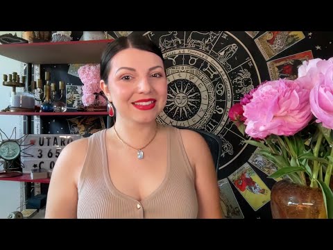 Видео: Мужчина должен вам это сказать сейчас. Таро Юлия Петрова