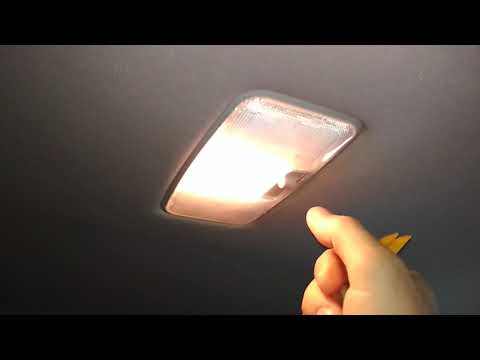 Видео: Меняю штатный свет на светодиодный на RAV4 пятого поколения.