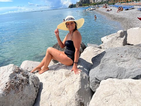 Видео: История Portopicolo.Sistiana.Варианты и цены парковок и пляжей. Инфраструктура Sistiana