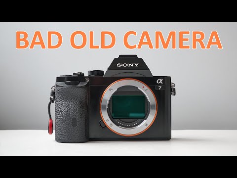 Видео: Sony Alpha A7. Первая полнокадровая беззеркалка. Bad Old Camera