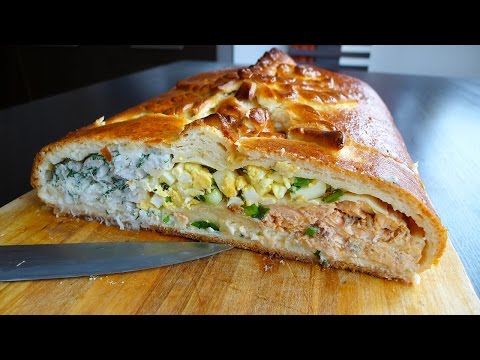 Видео: КУЛЕБЯКА НА 3 УГЛА! Очень вкусная кулебяка с семгой и треской из передачи ТИЛИТЕЛЕТЕСТО