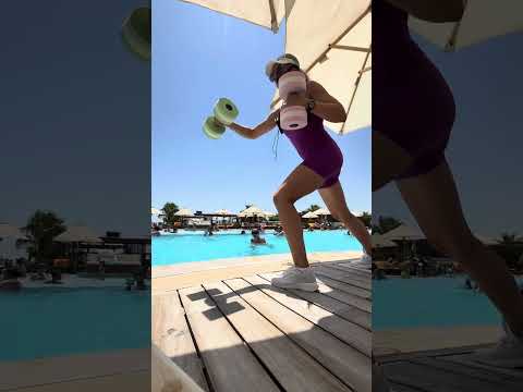 Видео: Aqua Gym with Dumbbells / Aqua Fitness / Aqua Aerobics  / Аква Фитнес с Гантелями / Аква Аэробика