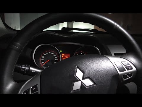 Видео: Mitsubishi Outlander XL - Однократный металлический стук (удар) при начале движения.