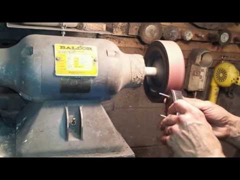 Видео: Установка затыльника на приклад ружья — Серия «Профессиональное оружейное дело»