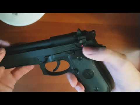 Видео: Обзор и сравнение Beretta M9A1 от KjW и WE