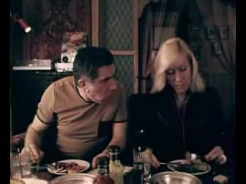 Видео: Ужин в порядочной семье