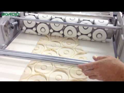 Видео: Flamic Тестораскаточная машина со станцией нарезки.