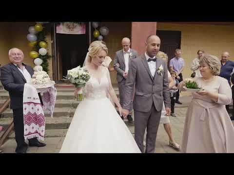 Видео: Веселий тамада і "Конкурси цікаві". Весільний Фільм. Згадуємо як було весілля 01 08 20 рік.