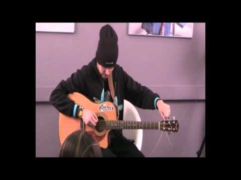 Видео: Noize MC в школе YES 23.11.2011 (+новые песни)