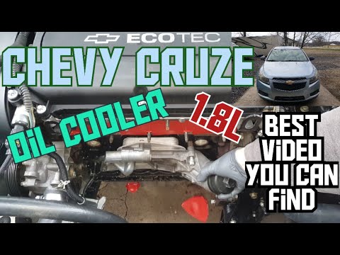 Видео: Замена масляного радиатора Chevy Cruze LS 1.8L 2011-2015