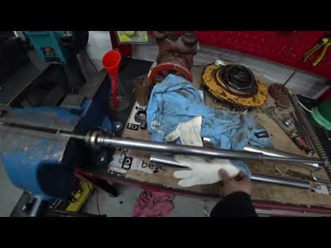 Видео: Разборка вилки Loncin SX2 250