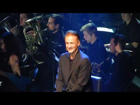 Видео: Олег Меньшиков_Песенка кавалергарда.