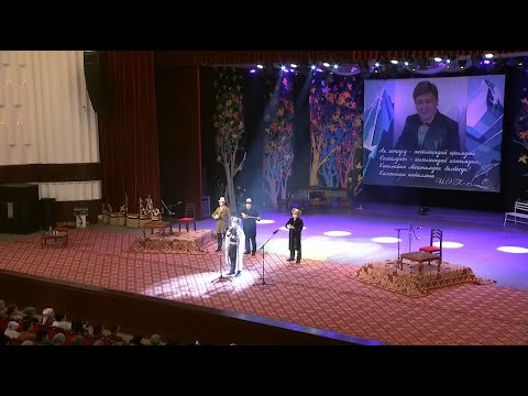 Видео: Эл акыны - Элмирбекти эскерүү / Төкмө келсе төр бошот 2022