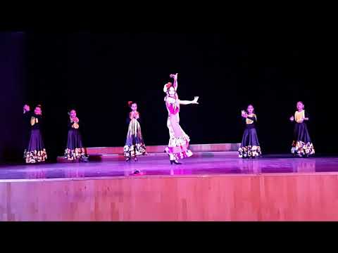 Видео: Испанский танец Севильяна!