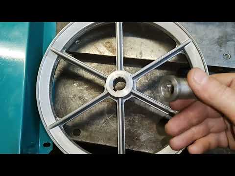 Видео: Апгрейд снегоуборочной приставки СМ 600 и ходоуменьшитель мотоблока Салют 5