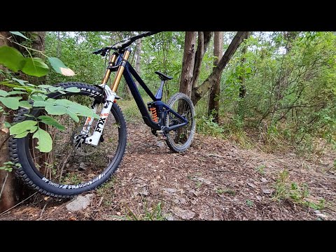 Видео: НОВО КОЛЕЛО?/ Много байк чекове и Каране?/