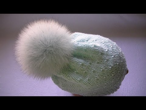 Видео: Вяжем шапку спицами.