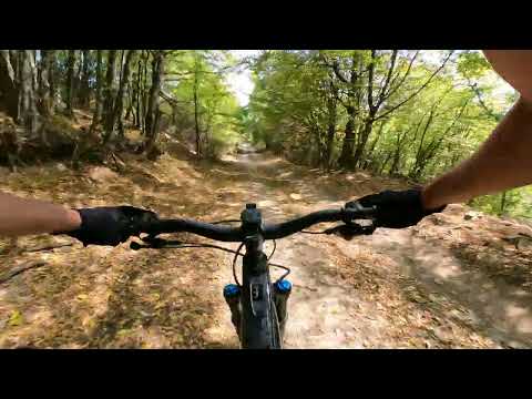 Видео: Проверка на спусканията на Купа Мургаш класик, имаше и изненада в края # Specialized Turbo Levo 3