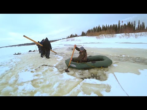 Видео: ЗА УТОПЛЕННЫМ БУРАНОМ\ ДЕНЬ ПЕРВЫЙ \ ИЛИ КАК ДОСТАТЬ СНЕГОХОД ИЗ РЕКИ
