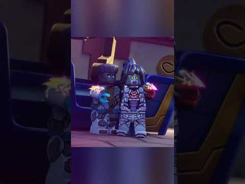 Видео: Ниндзя спасают мир от Тандерфэнга, тем временем Зейн... #lego #ninjago #dragonsrising