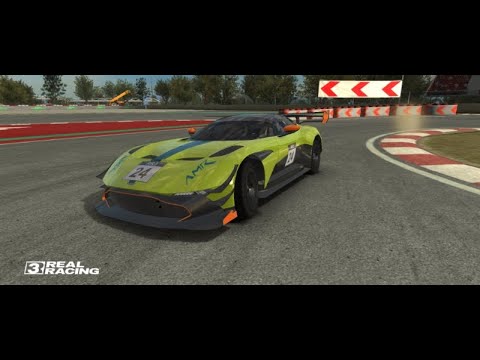 Видео: Aston Martin Vulcan AMR PRO Real Racing 3 Stream. Добиваем 5-ый сезон