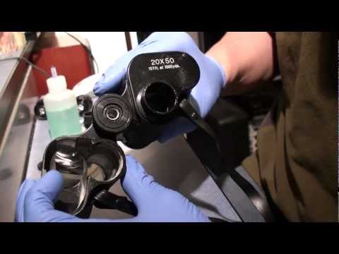 Видео: Обслуживание бюджетного бинокля Porro.