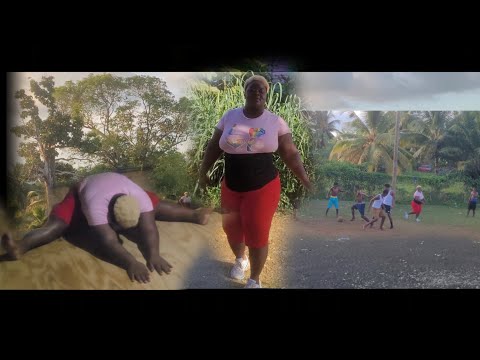 Видео: Играю в футбол с ребятами из моего сообщества + занимаюсь спортом.