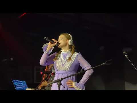 Видео: Монеточка — Лёд (LIVE @ Berlin, 25.04.2022)